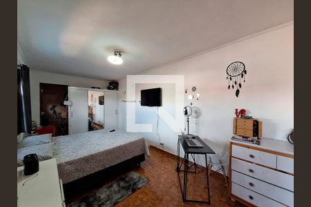 Quarto edícula de casa à venda com 3 quartos, 350m² em Santa Teresinha, São Paulo