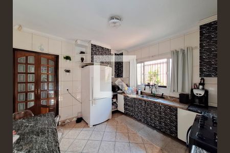 Cozinha de casa à venda com 3 quartos, 350m² em Santa Teresinha, São Paulo