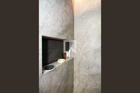 Banheiro de kitnet/studio à venda com 1 quarto, 31m² em Cerqueira César, São Paulo