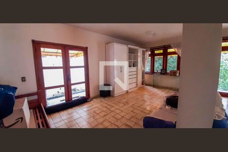 Salão de Festa de casa à venda com 4 quartos, 500m² em Pestana, Osasco