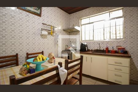 Cozinha de casa à venda com 3 quartos, 100m² em Chácara Mafalda, São Paulo