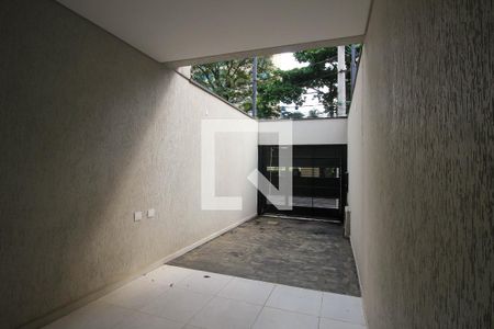 Garagem de casa à venda com 3 quartos, 110m² em Jardim Avelino, São Paulo