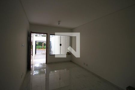 Sala de casa à venda com 3 quartos, 110m² em Jardim Avelino, São Paulo