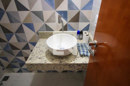 Lavabo de casa à venda com 3 quartos, 110m² em Jardim Avelino, São Paulo