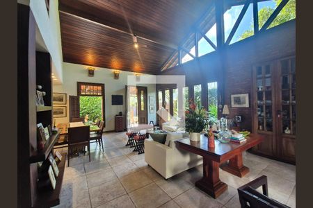 Sala de casa de condomínio à venda com 4 quartos, 400m² em Vargem Grande, Rio de Janeiro