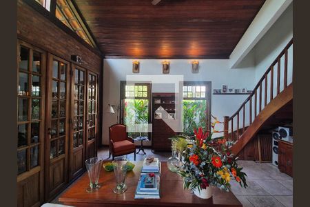 Sala de casa de condomínio à venda com 4 quartos, 400m² em Vargem Grande, Rio de Janeiro