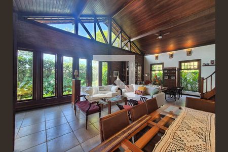 Sala de casa de condomínio à venda com 4 quartos, 400m² em Vargem Grande, Rio de Janeiro