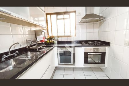 Cozinha de apartamento à venda com 4 quartos, 124m² em Santa Teresinha, São Paulo