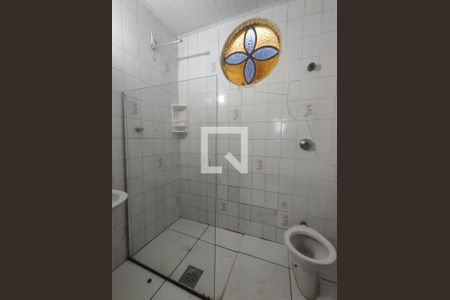 Banheiro de casa à venda com 2 quartos, 104m² em São Joaquim, Contagem