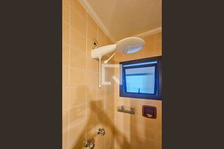 Banheiro de apartamento para alugar com 3 quartos, 70m² em Tortuga, Guarujá