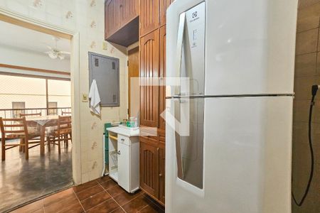 Cozinha de apartamento para alugar com 3 quartos, 70m² em Tortuga, Guarujá
