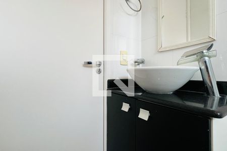 Banheiro da Suíte de apartamento para alugar com 2 quartos, 64m² em Picanço, Guarulhos