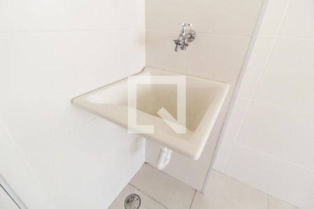 Sala/Cozinha de apartamento para alugar com 2 quartos, 32m² em Vila Nova Curuca, São Paulo