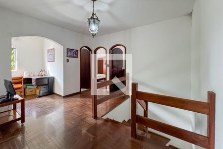 Escada de casa à venda com 3 quartos, 192m² em Ipiranga, São Paulo