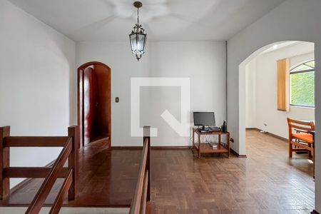 Escada de casa à venda com 3 quartos, 192m² em Ipiranga, São Paulo