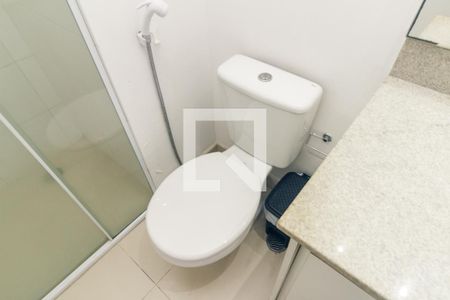 Banheiro de kitnet/studio para alugar com 1 quarto, 41m² em Santa Ifigênia, São Paulo