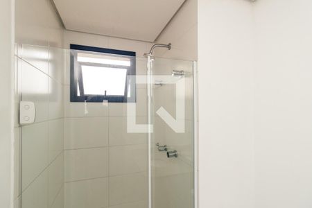 Banheiro de kitnet/studio para alugar com 1 quarto, 41m² em Santa Ifigênia, São Paulo