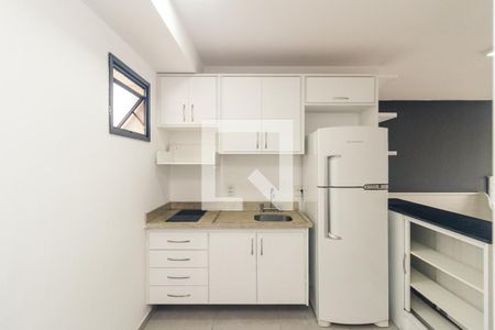Cozinha de kitnet/studio para alugar com 1 quarto, 41m² em Santa Ifigênia, São Paulo