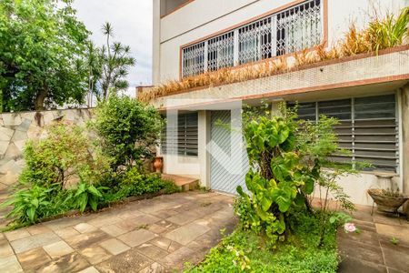 Fachada de casa à venda com 3 quartos, 400m² em Cidade Vargas, São Paulo