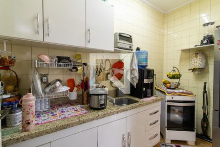 Cozinha de apartamento à venda com 1 quarto, 43m² em Vila Itapura, Campinas