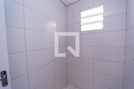 Banheiro de casa para alugar com 1 quarto, 40m² em Parque Boturussu, São Paulo