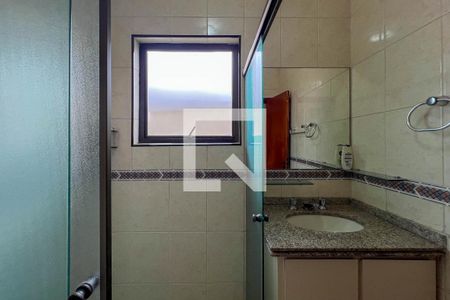 Banheiro Suíte 1 de casa à venda com 4 quartos, 304m² em Ipiranga, São Paulo