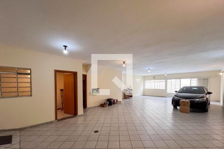Garagem de casa à venda com 4 quartos, 304m² em Ipiranga, São Paulo
