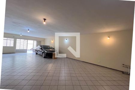 Garagem de casa à venda com 4 quartos, 304m² em Ipiranga, São Paulo