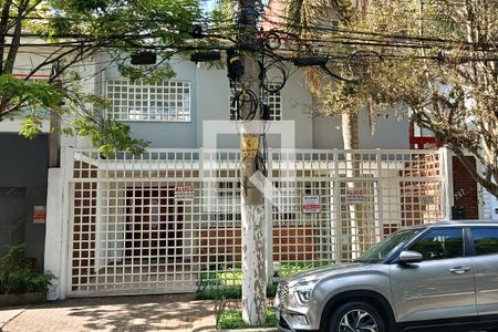 Fachada de casa para alugar com 3 quartos, 300m² em Pinheiros, São Paulo