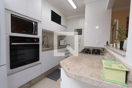 Cozinha de casa de condomínio à venda com 2 quartos, 86m² em Jardim Guairaca, São Paulo