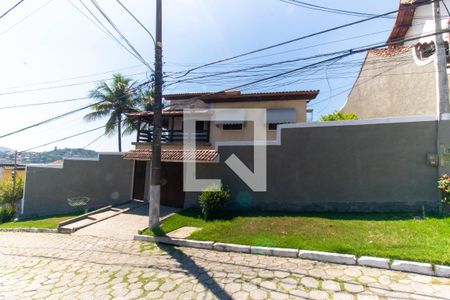 Fachada de casa de condomínio à venda com 3 quartos, 300m² em Largo da Batalha, Niterói
