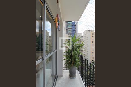 Varanda Sala de apartamento à venda com 3 quartos, 135m² em Itaim Bibi, São Paulo