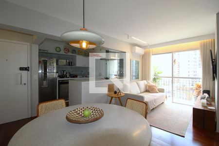 Sala de apartamento à venda com 3 quartos, 135m² em Itaim Bibi, São Paulo