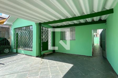 Garagem de casa à venda com 2 quartos, 100m² em Vila Arcadia, São Paulo