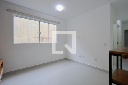 Sala de apartamento para alugar com 2 quartos, 45m² em Chora Menino, São Paulo