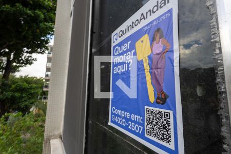 Placa de apartamento à venda com 2 quartos, 80m² em Grajaú, Rio de Janeiro