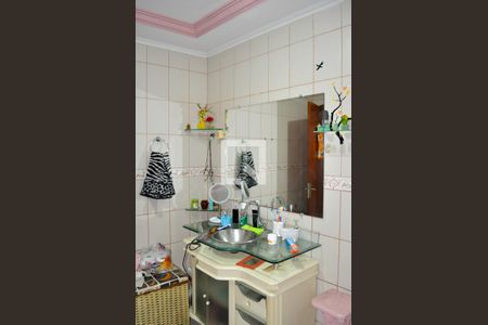 Banheiro de casa à venda com 3 quartos, 150m² em Coronel Aparicio Borges, Porto Alegre