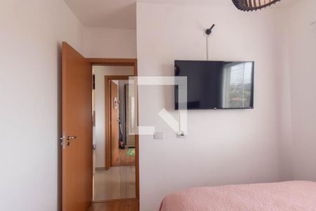 Quarto 1 de apartamento para alugar com 2 quartos, 45m² em Cruzeiro, São José dos Pinhais