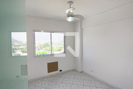 Quarto 1 de apartamento para alugar com 3 quartos, 70m² em Tanque, Rio de Janeiro