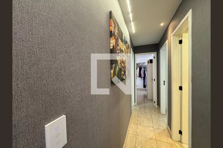 Corredor de apartamento à venda com 3 quartos, 96m² em Recreio dos Bandeirantes, Rio de Janeiro