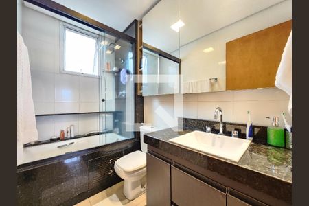Banheiro da Suíte Master de apartamento à venda com 3 quartos, 147m² em Maria Virgínia, Belo Horizonte