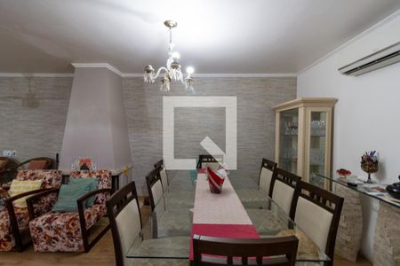 Sala de casa à venda com 3 quartos, 150m² em Ipanema, Porto Alegre