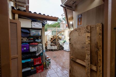 Quintal de casa à venda com 3 quartos, 150m² em Ipanema, Porto Alegre