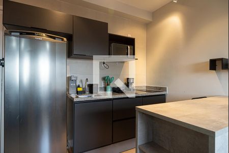 Cozinha de apartamento para alugar com 1 quarto, 27m² em Bela Vista, São Paulo