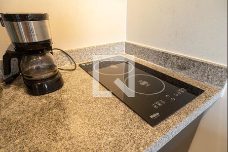 Cozinha de apartamento para alugar com 1 quarto, 27m² em Bela Vista, São Paulo