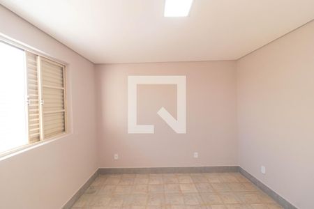 Quarto 01 da Casa 01 de casa à venda com 4 quartos, 300m² em Jardim Carlos Lourenço, Campinas