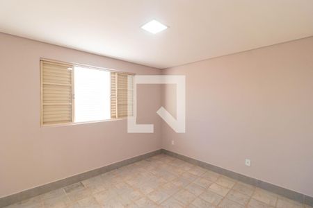 Quarto 01 da Casa 01 de casa à venda com 4 quartos, 300m² em Jardim Carlos Lourenço, Campinas
