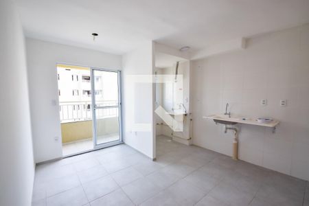 Sala de apartamento à venda com 2 quartos, 50m² em Del Castilho, Rio de Janeiro