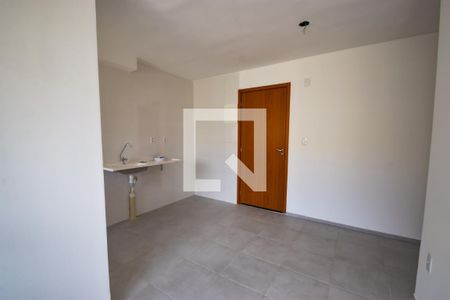 Sala de apartamento à venda com 2 quartos, 50m² em Del Castilho, Rio de Janeiro