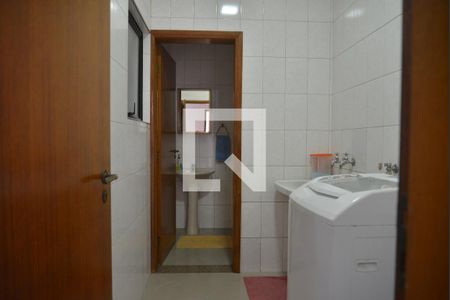 Área de Serviço de casa para alugar com 6 quartos, 286m² em Vila Camilópolis, Santo André
